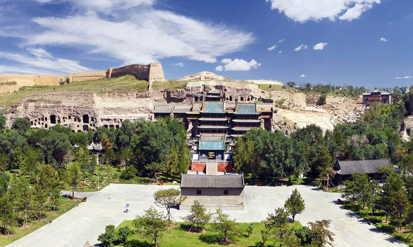 A scenic view of Datong Jingzhuang Dayun Temple Hall