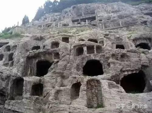 A scenic view of Datong Quhui Temple Stone Statue Mound