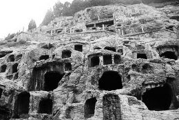 Datong Quhui Temple Stone Statue Mound: A Hidden Gem of Shanxi’s Cultural Heritage