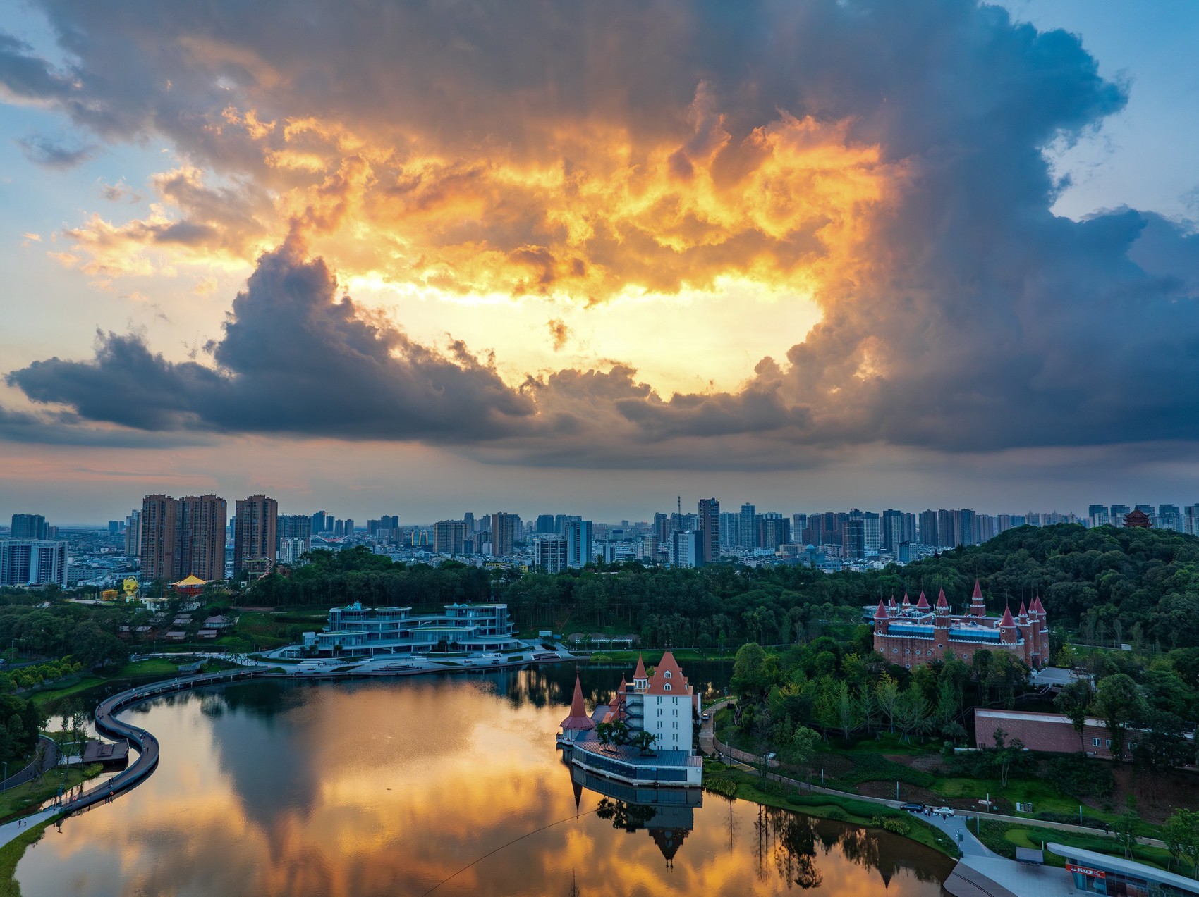A scenic view of Deyang Zhongjiang Beita