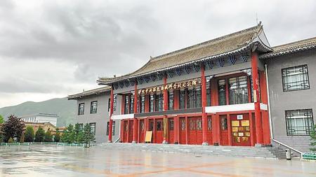 A scenic view of Dingxi Bangluozhen Huiyi Jiuzhi