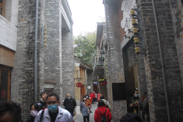 The Ultimate Adventure in Foshan Donghuali Gujianzhuqun: Top Attractions and Insider Tips