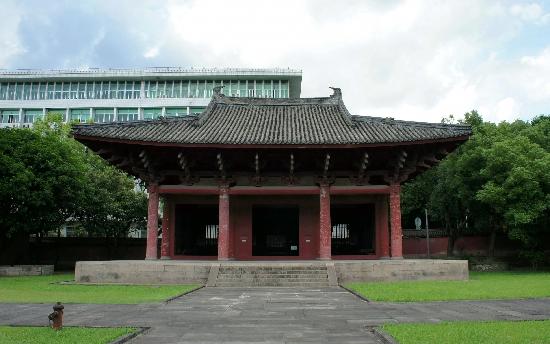 Fuzhou Hualinsi Dadian: A Cultural Journey Through Fujian’s Heart