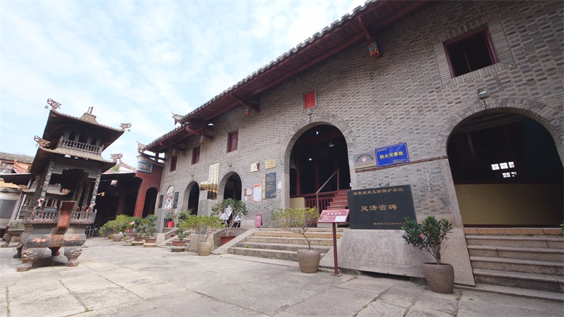 A scenic view of Fuzhou Lingjigong Bei