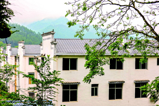 A scenic view of Ganzhou Ruijin Zhongyang Hongjun Xuexiao Jiuzhi