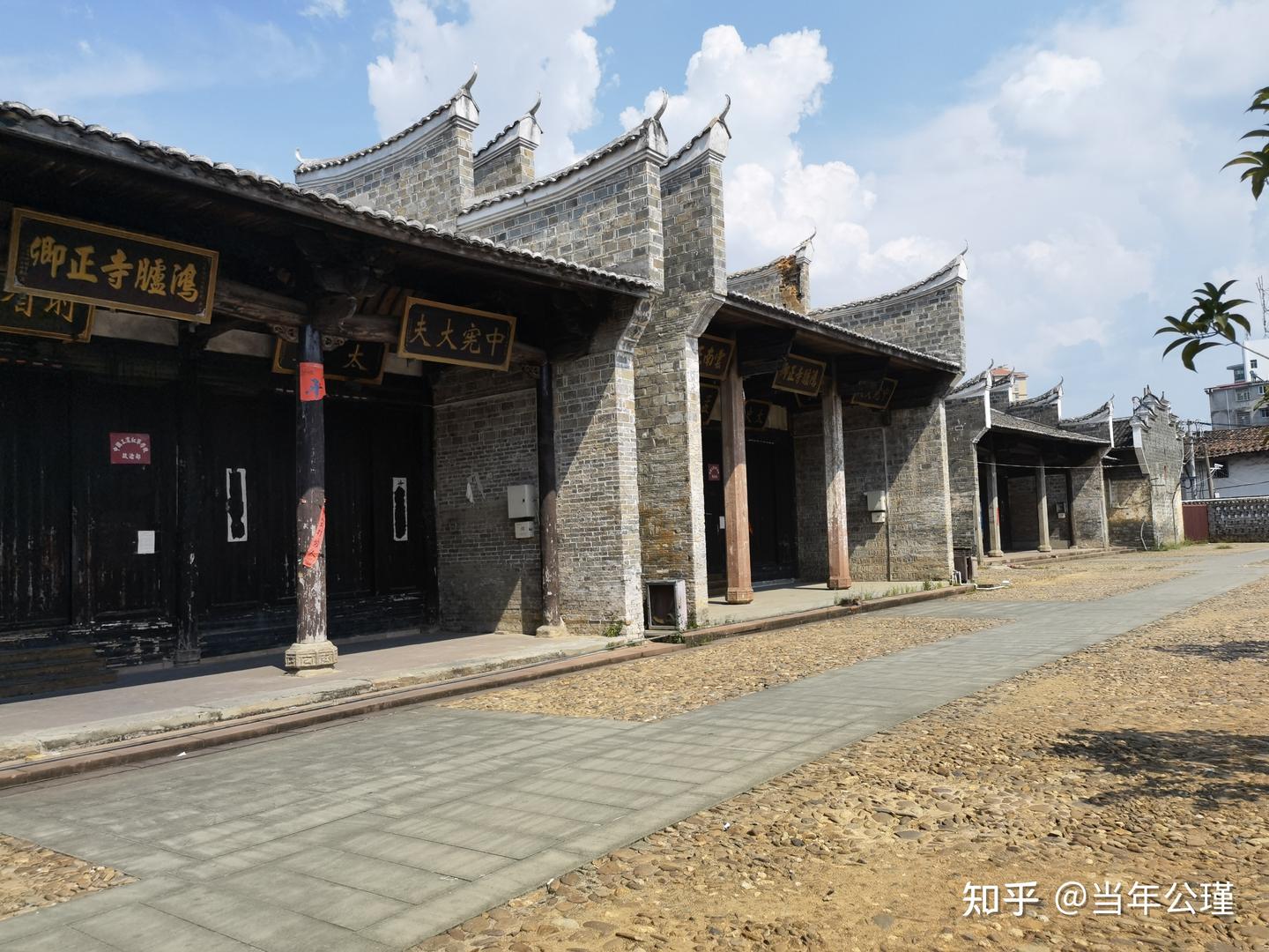 A scenic view of Ganzhou Ruijin Zhongyang Hongjun Xuexiao Jiuzhi