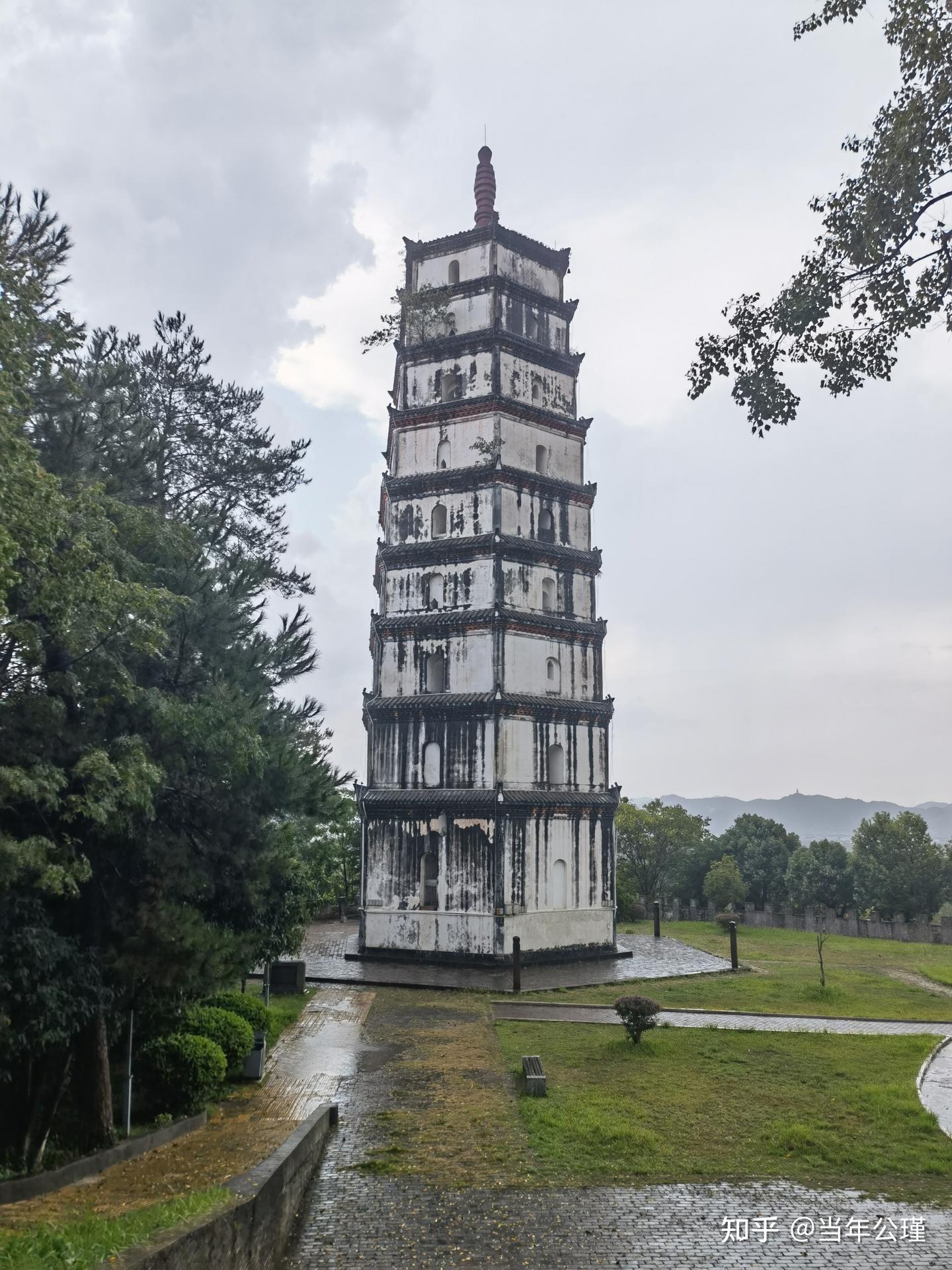 A scenic view of Ganzhou Yeping Makesi Gongchanzhuyi Xuexiao Jiuzhi