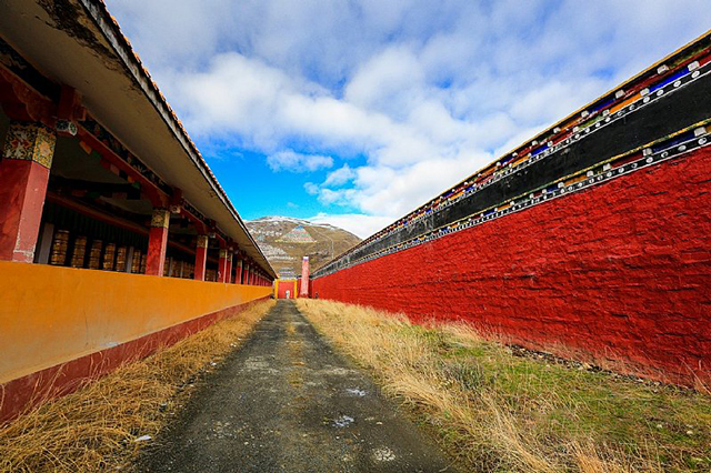 A scenic view of Ganzi Babangsi