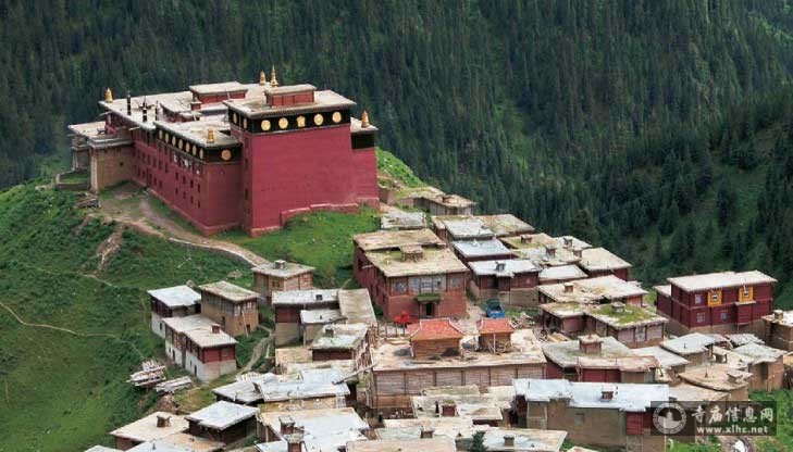 Exploring the Majestic Landscapes of Ganzi Babangsi: A Guide to Sichuan’s Tibetan Paradise
