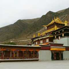 A scenic view of Ganzi Bailisi