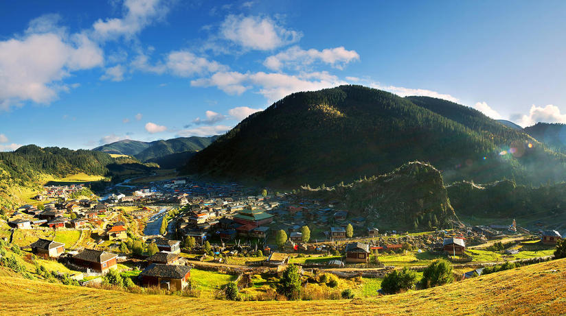 A scenic view of Ganzi Larima Shiban Cangzhai