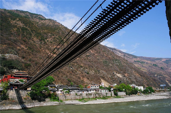 A scenic view of Ganzi Ludingqiao
