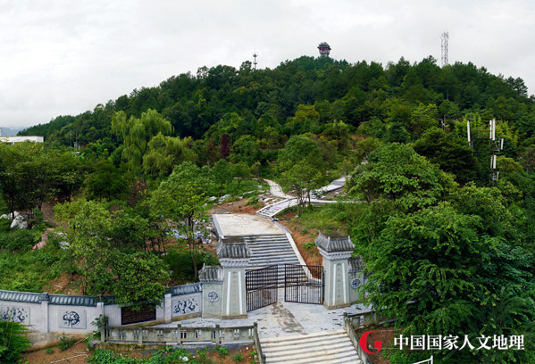 A Journey Through Time: Exploring Guangyuan Qingchuan Haojiaping Zhanguo Muqun
