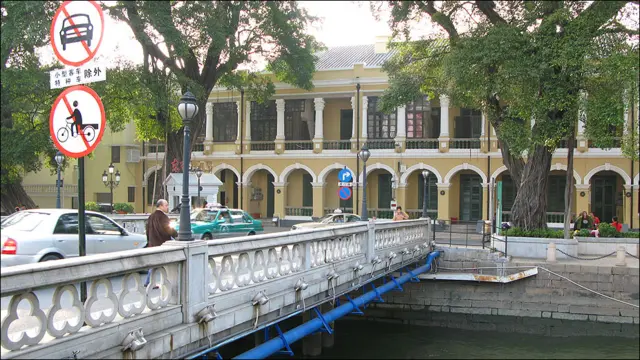 A Stroll Through Time: Discovering the Elegance of Shamian Jianzhuqun in Guangzhou
