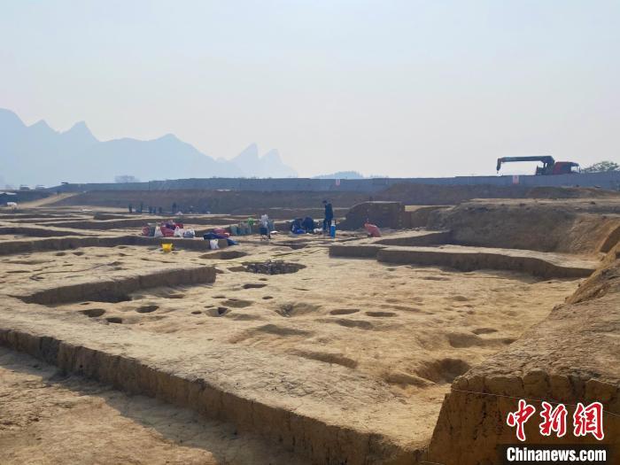 Experience Authentic Culture and Nature at Guilin Qincheng Yizhi