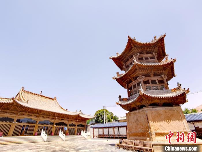 Haidong Ahetan Qingzhensi: Discover the Cultural Treasures of Qinghai