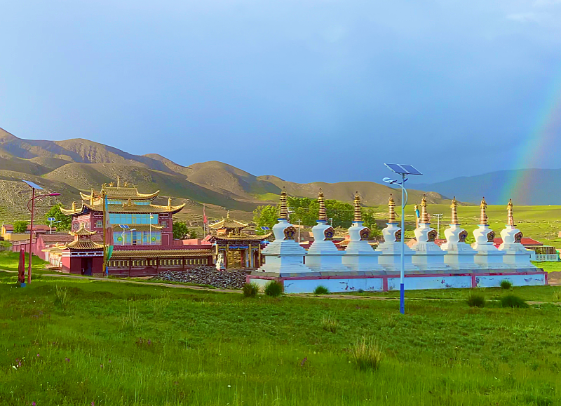A scenic view of Haidong Quezangsi