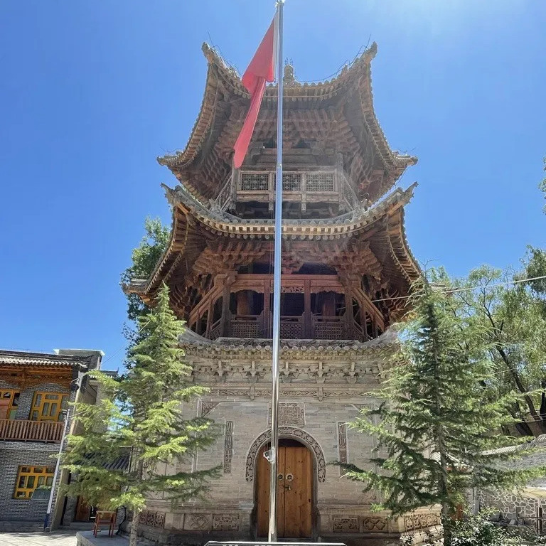 Journey Through History: Visiting Haidong Salazu Qingzhensi Gujianzhuqun in Qinghai