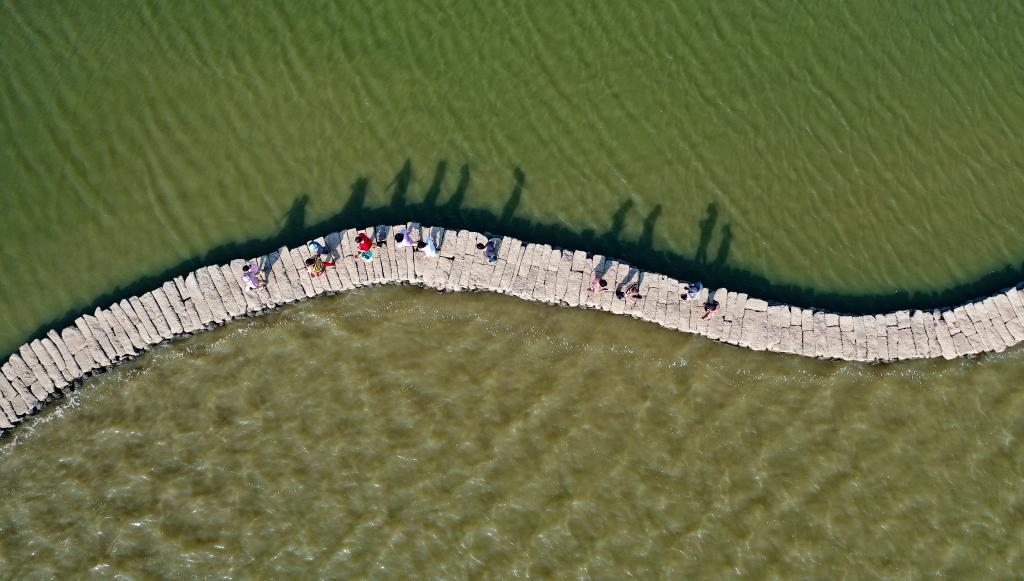 A scenic view of Haikou Yantangbei Tingtangbei Shuili Gongcheng