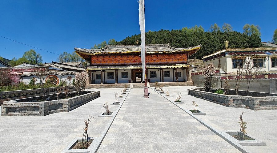A scenic view of Hainan Saizongsi