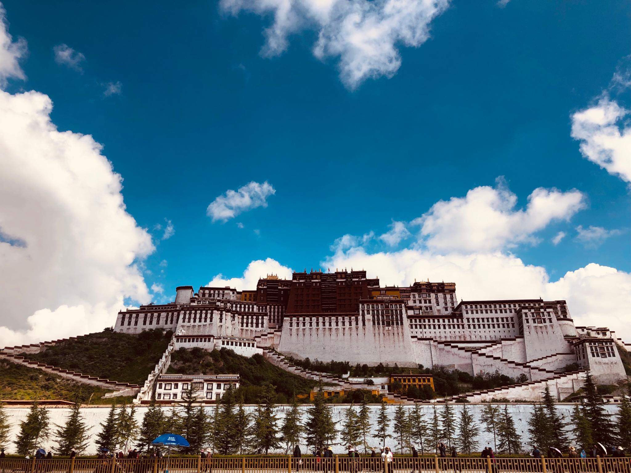 A scenic view of Haixi Talitalihai Yizhi