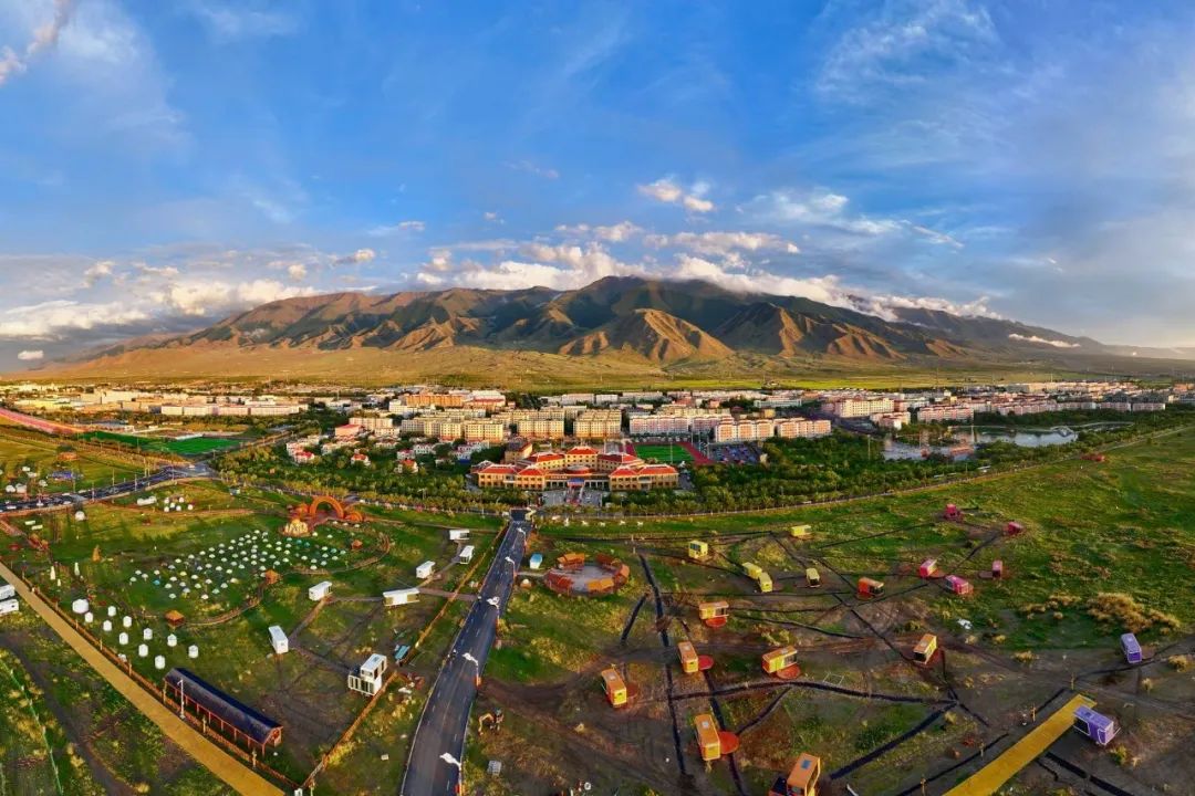A scenic view of Hami Balikun Gucheng Yizhi