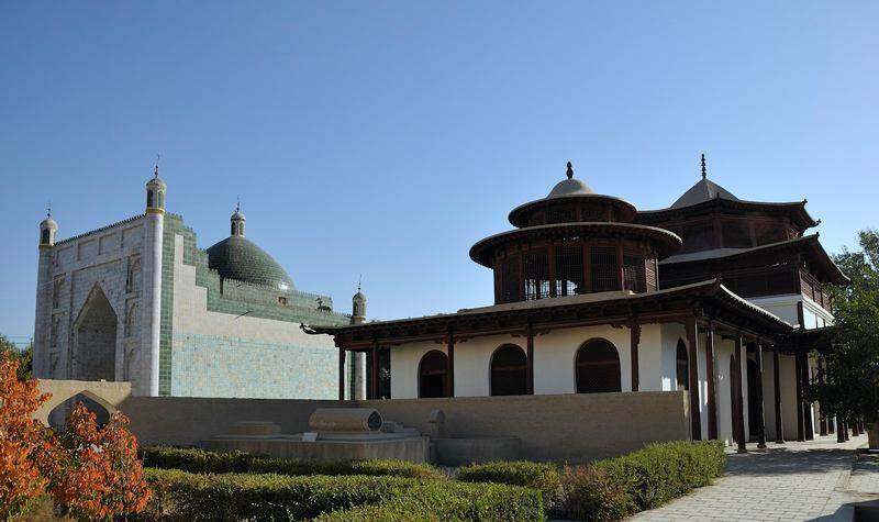 A scenic view of Hami Wubao Muqun