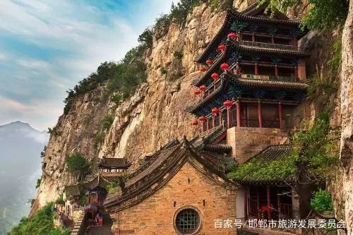 Handan Wahuang Palace: A Fascinating Exploration of History and Stone Carving Artistry