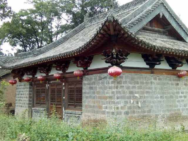 A scenic view of Handan Yuquan Temple Main Hall