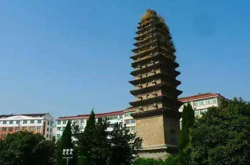 A scenic view of Hanzhong Kaiming Temple Pagoda