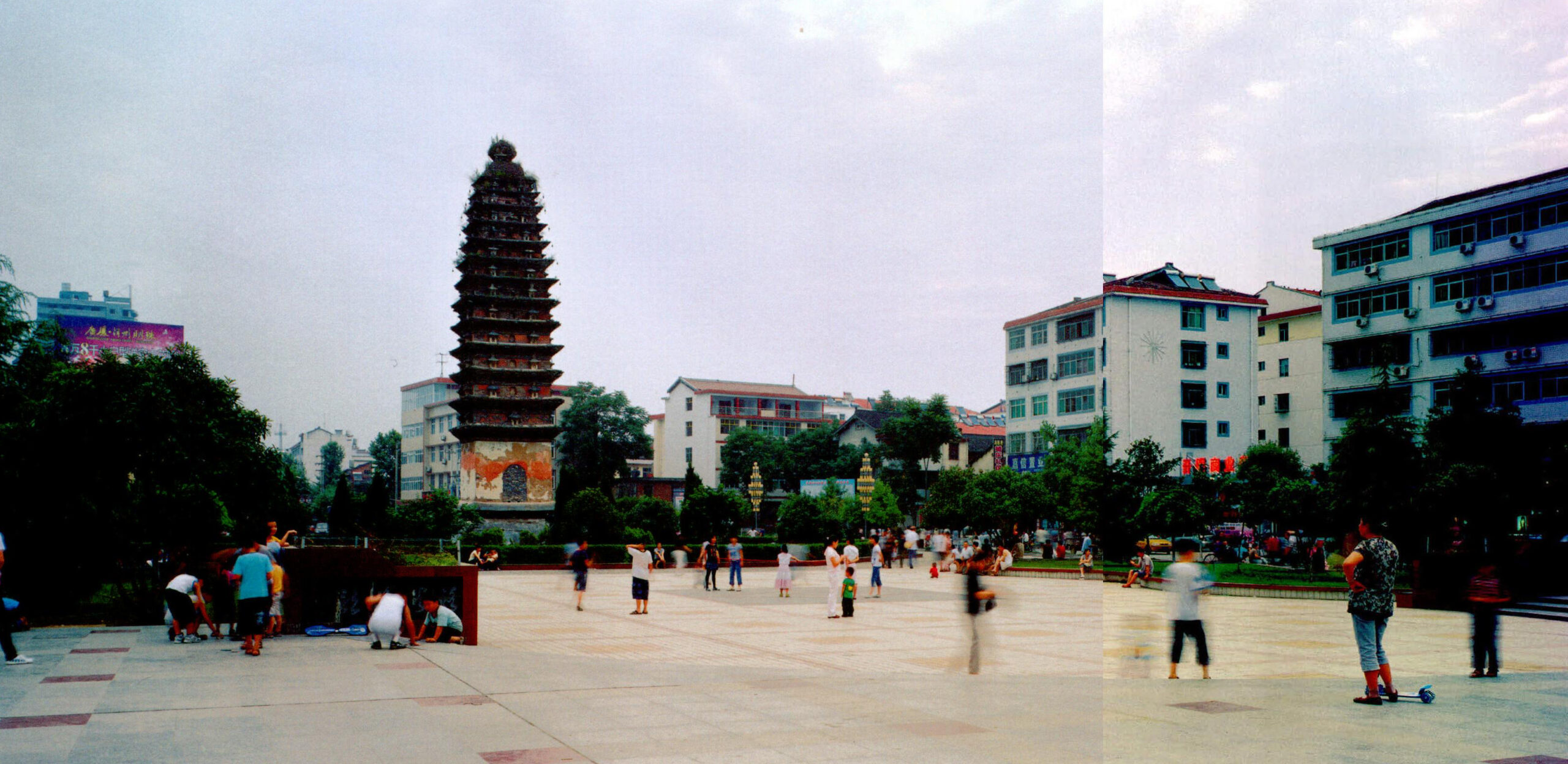 A scenic view of Hanzhong Kaiming Temple Pagoda