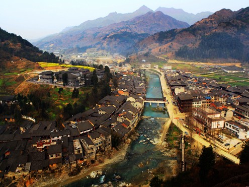 A scenic view of Hanzhong Qingmuchuan Old Street Buildings