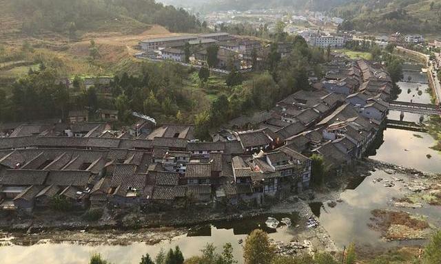 Discover the Charm of Hanzhong Qingmuchuan Old Street Buildings: A Journey Through History
