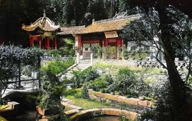A scenic view of Hanzhong Zhang Liang Temple