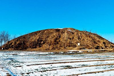 A scenic view of Hengshui Feng Family Tombs