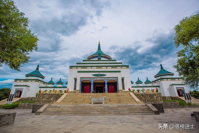 A scenic view of Hinggan Chengjisihanmiao