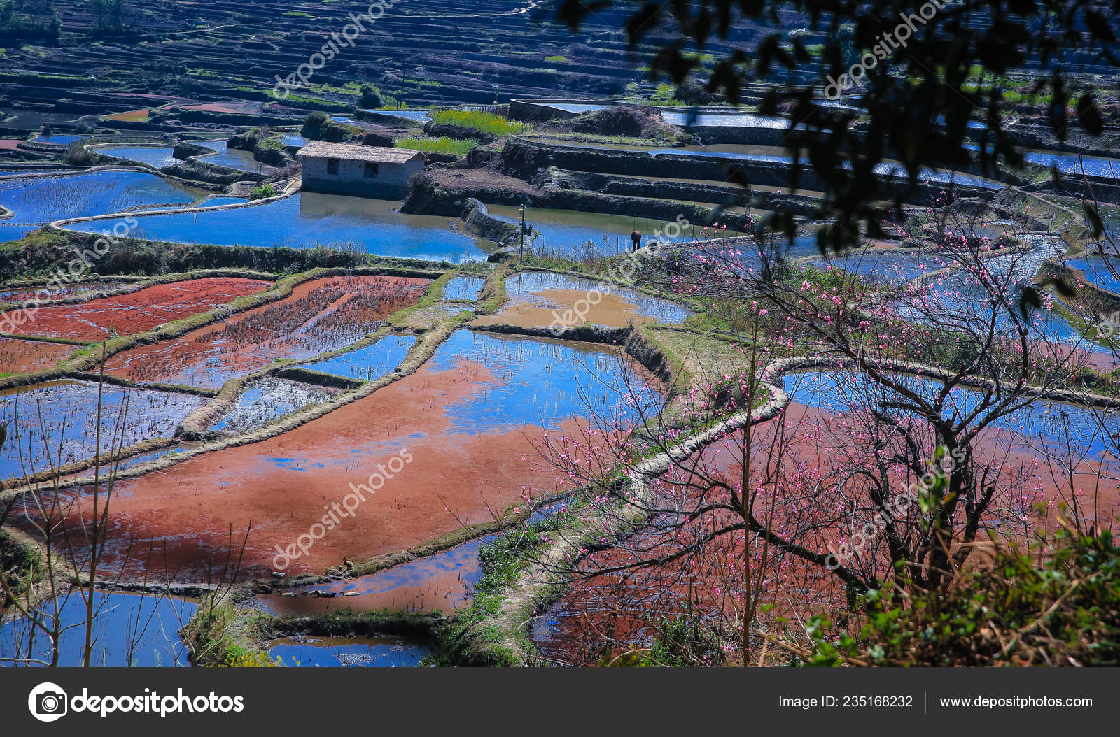 A scenic view of Honghe Baofenglong Shanghao