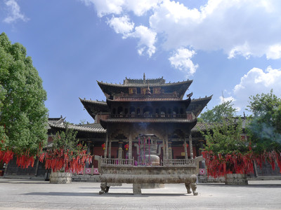 A scenic view of Honghe Mengzi Yuhuangge