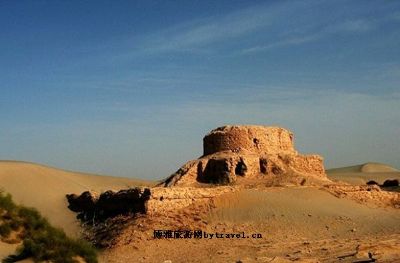A scenic view of Hotan Mazhatage Shubao Zhi