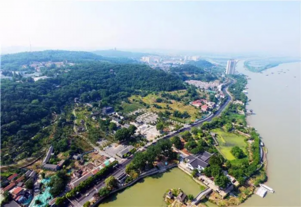 A scenic view of Huaian Diyishan Tike