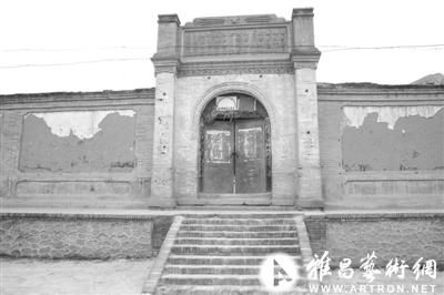 Discover the Mystique of Huangnan Baoan Gutuntian Zhaibao Gujianzhuqun: A Traveler’s Guide