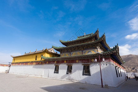 A scenic view of Huangnan Longwusi