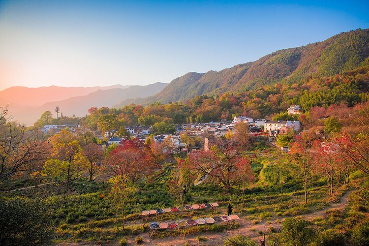 A scenic view of Huangshan Chengdawei Guju
