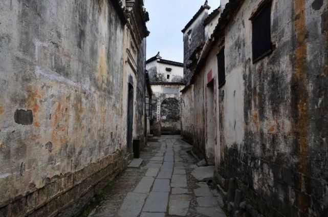 A scenic view of Huangshan Pingshan Shushi Citang