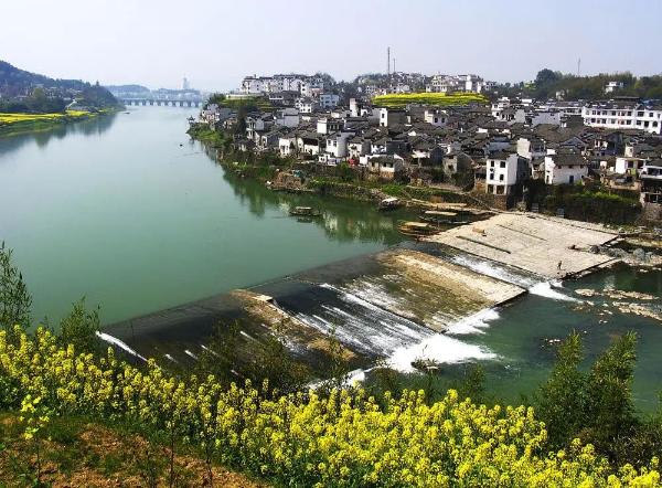 A scenic view of Huangshan Zhonggong Wanzhegan Shengwei Zhudi Jiuzhi