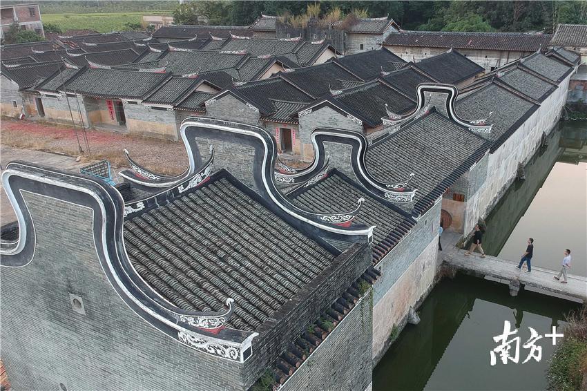 A scenic view of Huizhou Longmen Hehuwei