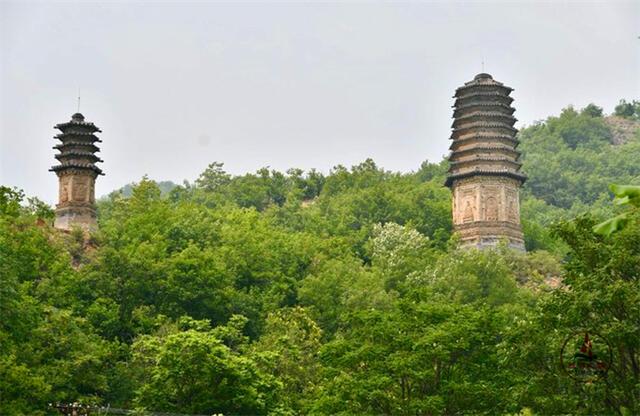 A scenic view of Huludao Miaofengsi Shuangta
