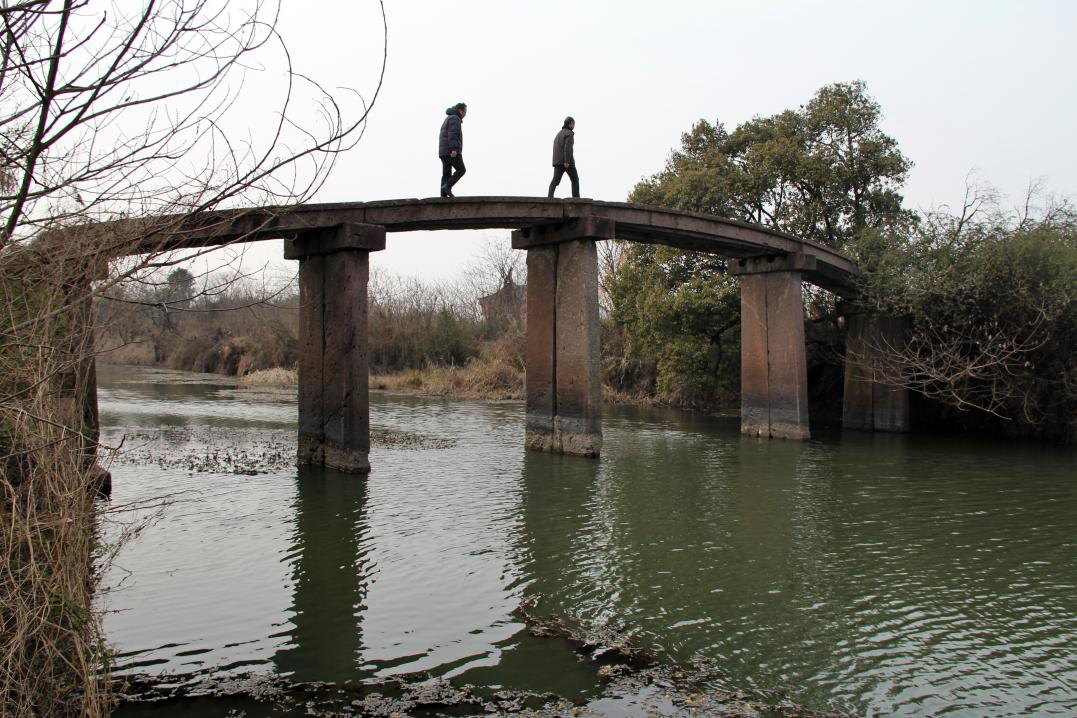 A scenic view of Huzhou Deqing Guqiaoqun