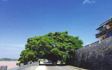 A scenic view of Jian Wanan Chengqiang