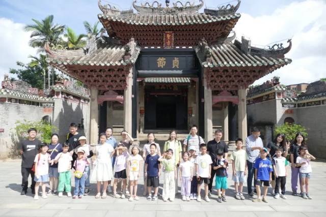 A scenic view of Jiangmen Chenbaisha Ci